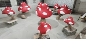 Sculpture de <span class=keywords><strong>champignon</strong></span> de dessin animé en fibre de verre pour extérieur, décoration de statue, fabrication directe d'usine - Product Image 6