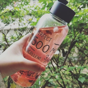 Graziosa Bottiglia d'Acqua Motivazionale da 500ml con Scala Graduata per Bambini e Adulti, Bottiglia con Indicatori di Volume per Regalo Quotidiano - Product Image 6