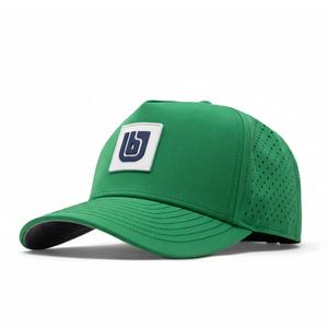 Casquette de baseball classique à 5 panneaux, imperméable, respirante, à séchage rapide, avec patch en caoutchouc personnalisé, performance OEM, pour les sports de plein air - Product Image 1