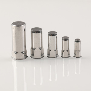 Tuerca Remachable Ciega de Acero Inoxidable Huahu GBT13681 Grado A Nivel 6.8 para Uso en Aviación con Resistencia a la Corrosión - Product Image 1