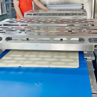 Ligne de production de croissants entièrement automatique, ligne de laminage de croissants, usines de boulangerie, ligne de production de croissants surgelés