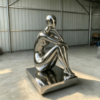 Sculpture humaine abstraite grandeur nature en acier inoxydable poli miroir, statue métallique de luxe pour décoration intérieure commerciale, taille personnalisée