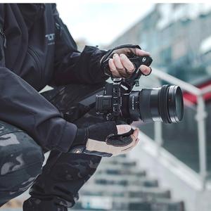 Cage d'appareil photo TA-T30-A-B pour so Ny <span class=keywords><strong>A7</strong></span> IV Kit de base pour so Ny <span class=keywords><strong>A7</strong></span> IV A1 S3 R4 73 <span class=keywords><strong>R3</strong></span> A9 minimise l'usure dans le temps (pas d'appareil photo) - Product Image 5