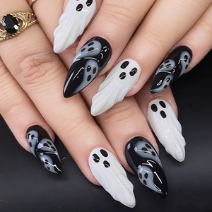 24 faux ongles en amande moyenne à presser, motif fantôme d'Halloween, noir et blanc, visage de fantôme effrayant, pour fête costumée d'Halloween - Product Image 1