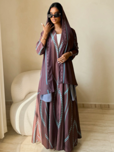 Abaya élégante LEDUO pour l'Aïd et le Ramadan, imprimé géométrique rayé, satin doux et respirant - Product Image 2