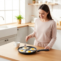 Poêle à œufs antiadhésive en acier au carbone à quatre trous, design moderne, pour œufs, galettes et moules à œufs