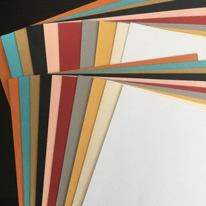 Tấm Giấy Ngọc Trai Nhiều Màu Ánh Kim Lấp Lánh Hai Mặt 300 Gsm Chất Lượng Cao Để In Giấy Kim Loại Màu Đen - Product Image 6