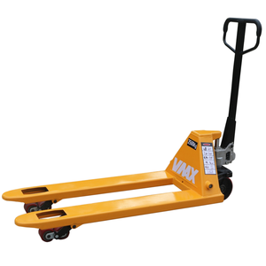 Chariot à palettes manuel VMAX, capacité 2500 kg, longueur de fourche 1220 mm, jaune, équipement d'entrepôt industriel - Product Image 1