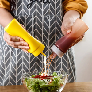<span class=keywords><strong>Botella</strong></span> de salsa exprimible de plástico, graduada de mermelada exprimible nuevo contenedor, ensalada, 3 boquillas, botes de salsa - Product Image 4