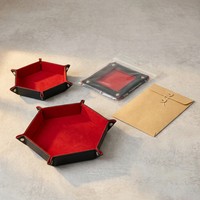 Plateau à dés hexagonal pliable en cuir PU et velours pour jeux de société DND, RPG de table et rangement de bureau