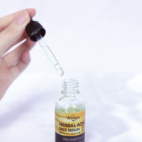 Sérum Visage Anti-Acné aux Herbes pour Peaux à Tendance Acnéique avec Extrait de Centella et Aloe Vera, Sérum Facial Apaisant et Séborégulateur