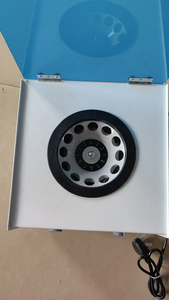 Prezzo di fabbrica laboratorio Desktop digitale 80-2 tubi 8/12 elettronici a bassa velocità centrifuga macchina - Product Image 4