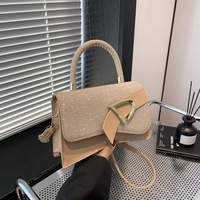 Nouveau Sac Bandoulière Tendance 2026 en Cuir PU Brillant pour Femme – Sac Carré Compact à Main Très Vendu