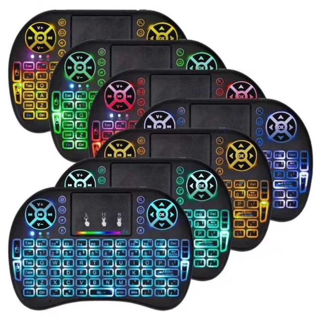 I8 Wireless Flying Mouse Mini Keyboard 2.4G Handheld Luminous Mouse 2-in-1