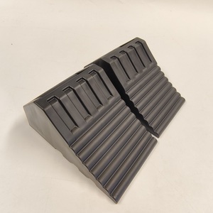 Cale de roue en plastique robuste, capacité de charge de 5 tonnes, butée de roue, cale de roue pour <span class=keywords><strong>parking</strong></span> - Product Image 3