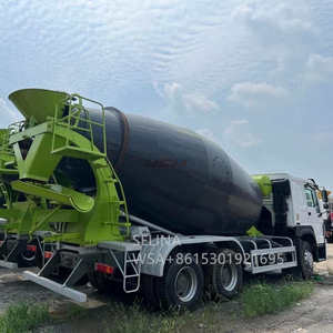 Camión hormigonera HOWO con bomba mezcladora de hormigón montada Camión usado con componente de motor central - Product Image 6