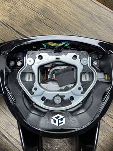 <span class=keywords><strong>Volant</strong></span> en fibre de carbone personnalisé pour Mercedes-Benz <span class=keywords><strong>AMG</strong></span> W205 C63 E63 GT63 GTS63 GTC63 <span class=keywords><strong>A45</strong></span> 2014-2017 - Product Image 6