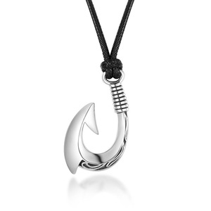 Collier élégant avec pendentif hameçon en acier titane pour hommes avec cordon en cuir noir SP699 - Product Image 1