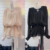 A10054 Migugarment 2025 Grandes Ventes Printemps Nouveau Style Robe Courte Femme Manches Bouffantes Plissées Volants Design Sexy Chiffon Devant