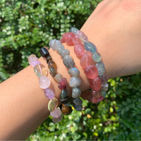6-8mm énergie de guérison Reiki irrégulière Tumble pépite puces pierre Bracelet Yoga puissance pierre précieuse Stretch Bracelet en cristal naturel