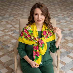 Foulard carré en soie à imprimé floral berbère marocain pour femme, idéal pour le quotidien, les voyages, les fêtes et l'été - Product Image 1