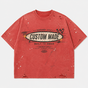 Camiseta Roja Teñida con Efecto Salpicado de Pintura, Estilo Desgastado, Algodón Grueso, Corte Holgado, Estilo Urbano Vintage, Personalizada para Hombre - Product Image 1