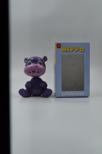 El hipopótamo bobblehead es un animal lindo y divertido, perfecto para el tablero de tu coche, la oficina o la decoración del hogar. - Product Image 2