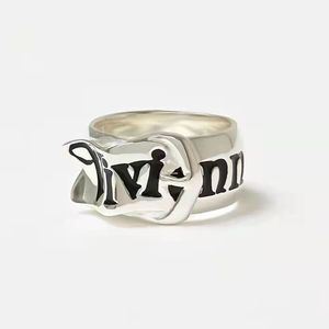 Anillo de hebilla de cinturón clásico para mujer Empress Dowager Vivienne, joyería de moda personalizada hecha a mano en plata - Product Image 2