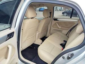 <span class=keywords><strong>Volkswagen</strong></span> <span class=keywords><strong>Bora</strong></span> 2012, 1.6L, Tracción Delantera, Sedán, Auto Usado, 4 Puertas, 5 Asientos, Volante a la Izquierda, Autos de <span class=keywords><strong>Segunda</strong></span> <span class=keywords><strong>Mano</strong></span> - Product Image 6