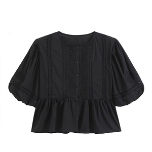Blusa Vintage Negra Bordada para Mujer con Mangas Abullonadas, Cuello Redondo, Botones, Corte Holgado, Largo Regular, para Todas las Temporadas - Product Image 1