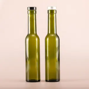 Bentuk Silinder Kosong 200Ml Botol Anggur Kaca Hijau Antik dengan Sumbat Gabus Leher Panjang untuk Kemasan Bordeaux