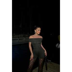 Mono negro con estampado floral y detalle de encaje de cinta, tejido de punto para verano y otoño - Product Image 3