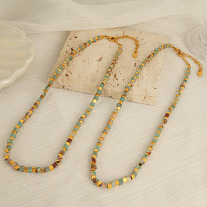 Collier de perles turquoise et or, chaîne géométrique, chaîne de clavicule, bijoux de mode - Product Image 1