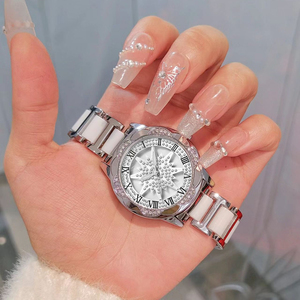 Nuevo Reloj de Cuarzo Luminoso con Diseño de Estrella de Cinco Puntas, Amuleto de la Suerte, Resistente al Agua para Mujer - Product Image 3