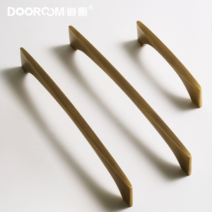 Dooroom bán chạy nhất đồ nội thất hiện đại kéo rắn brass tủ quần áo vàng sang trọng xử lý - Product Image 1