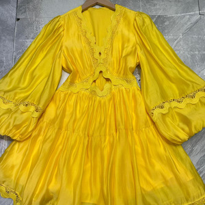 Abito Vintage con Maniche a Lanterna per Donne, Design Estivo Traforato all'Uncinetto con Scollo a V, Elegante e Raffinato, Linea A, Vestibilità Slim, in Poliestere - Product Image 5