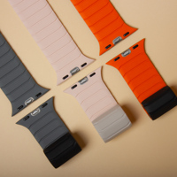 Bracelet magnétique réversible en silicone bicolore RYB pour Apple Watch 49 mm 45 mm 41 mm 40 mm 46 mm 42 mm