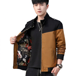 เสื้อแจ็คเก็ตซาฟารีแบบสวมใส่สบายสำหรับฤดูใบไม้ร่วง  ผ้า PU ทอ กันน้ำ  หนังแท้  คอตั้ง  ซิป  ปกใหญ่  ไซส์ใหญ่พิเศษ  บริการ OEM สำหรับผู้ชาย - Product Image 1