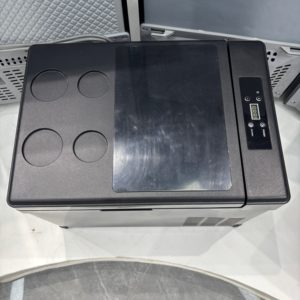Congélateur de camping 12V avec compresseur, grand modèle pour extérieur, compatible OEM/ODM, certifié CE ROHS ETL - Product Image 4