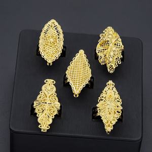 JXX Venta al por Mayor Anillos de Mano de Latón Chapado en Oro de 24k Estilo Dubái, Accesorios de Joyería, Anillos de Moda para Mujer - Product Image 1