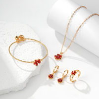 Joyería Infantil Hipoalergénica de Latón Esmaltado Floral con Circonita Cúbica en Oro Champán