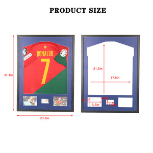 Cadre d'affichage du maillot de football 2026 Premium-Design noir avec zone de photo et d'autographe, parfait pour l'exposition de souvenirs de football - Product Image 3