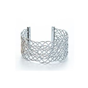 กำไลข้อมือแฟชั่น สแตนเลสสตีล 316L ชุบทอง PVD ทนทาน เป็นมิตรต่อสิ่งแวดล้อม - Product Image 1