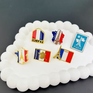 Nouvelle Arrivée Broche Drapeau <span class=keywords><strong>Français</strong></span> Personnalisée Tour Eiffel de Paris Épinglette en Émail pour Vêtements et Sacs Décoration Souvenir Touristique Cadeau - Product Image 2