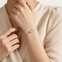 Bracelet pour femme en argent sterling 925 plaqué platine avec zircon, idéal pour les occasions de fête et les cadeaux