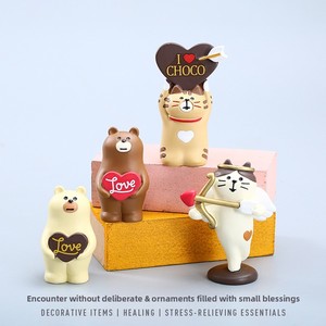 Adornos Pequeños de Resina con Diseño de Gato y Chocolate para el Día de San Valentín - Temática de Comida y Repostería - Product Image 1