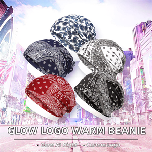 Gorro de Invierno Tejido Personalizado con Logotipo, Diseño Floral, Brillante en la Oscuridad, de Poliéster, Unisex, Cálido, Estilo Vintage, Deportivo, Marca Birlag - Product Image 2