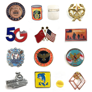 Épingles en émail personnalisées, mignonnes et amusantes, en forme <span class=keywords><strong>de</strong></span> <span class=keywords><strong>chat</strong></span>, épingles douces pour chapeau, badge d'anime - Product Image 2