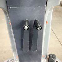 Autolaveuse électrique autoportée promotionnelle, équipement alimenté par batterie Li-Ion pour le nettoyage à l'eau froide des magasins alimentaires, avec roues en caoutchouc