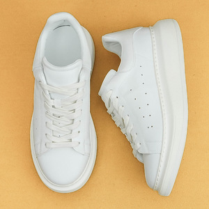 Chaussures blanches durables personnalisées faites à la main styles pour hommes et femmes chaussures décontractées d'affaires à la mode semelle épaisse chaussures rehaussantes - Product Image 2